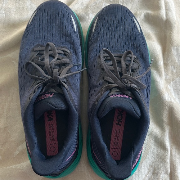 Hoka Clifton 8 Women's Athletic Shoes - Picture 5 of 8